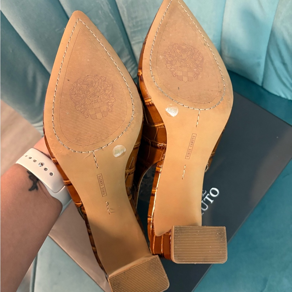Vince Camuto Tan Croc-Embossed Heels - Picture 5 of 7